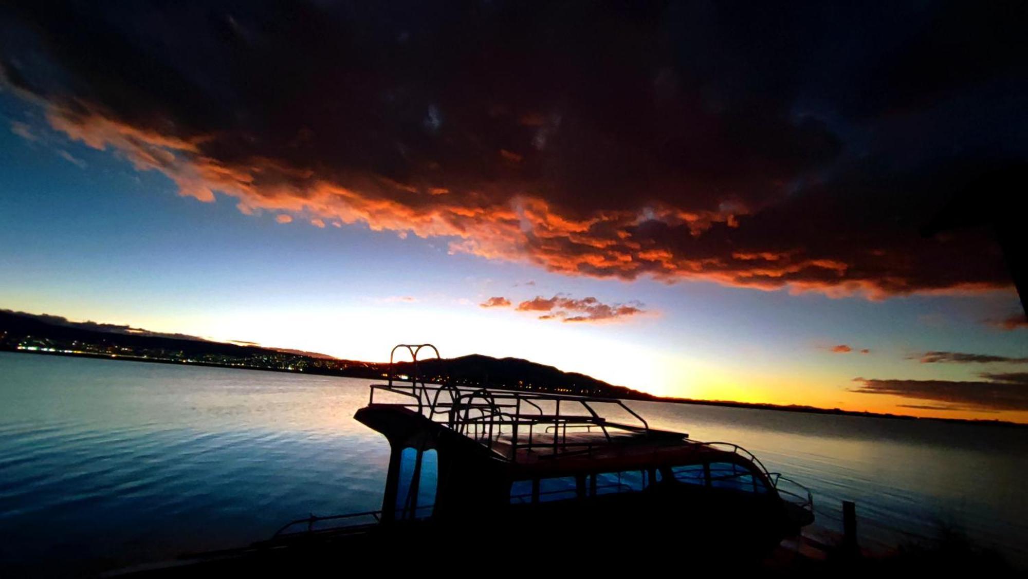 Uros Maya Lodge Puno Exterior photo
